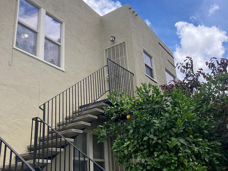 1013 Berrellesa St #1013 — Photo 8