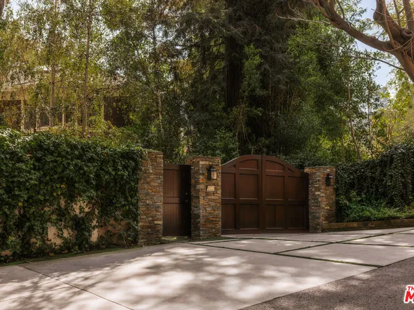 2041 Mandeville Canyon Rd, Los Angeles, CA 90049