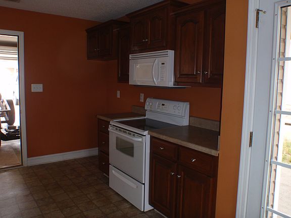 5th image of 21 Honeytree Trl NE