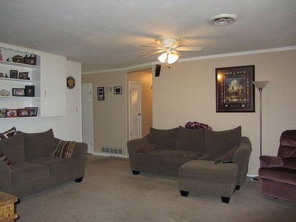4th image of 3305 Stewart Ave
