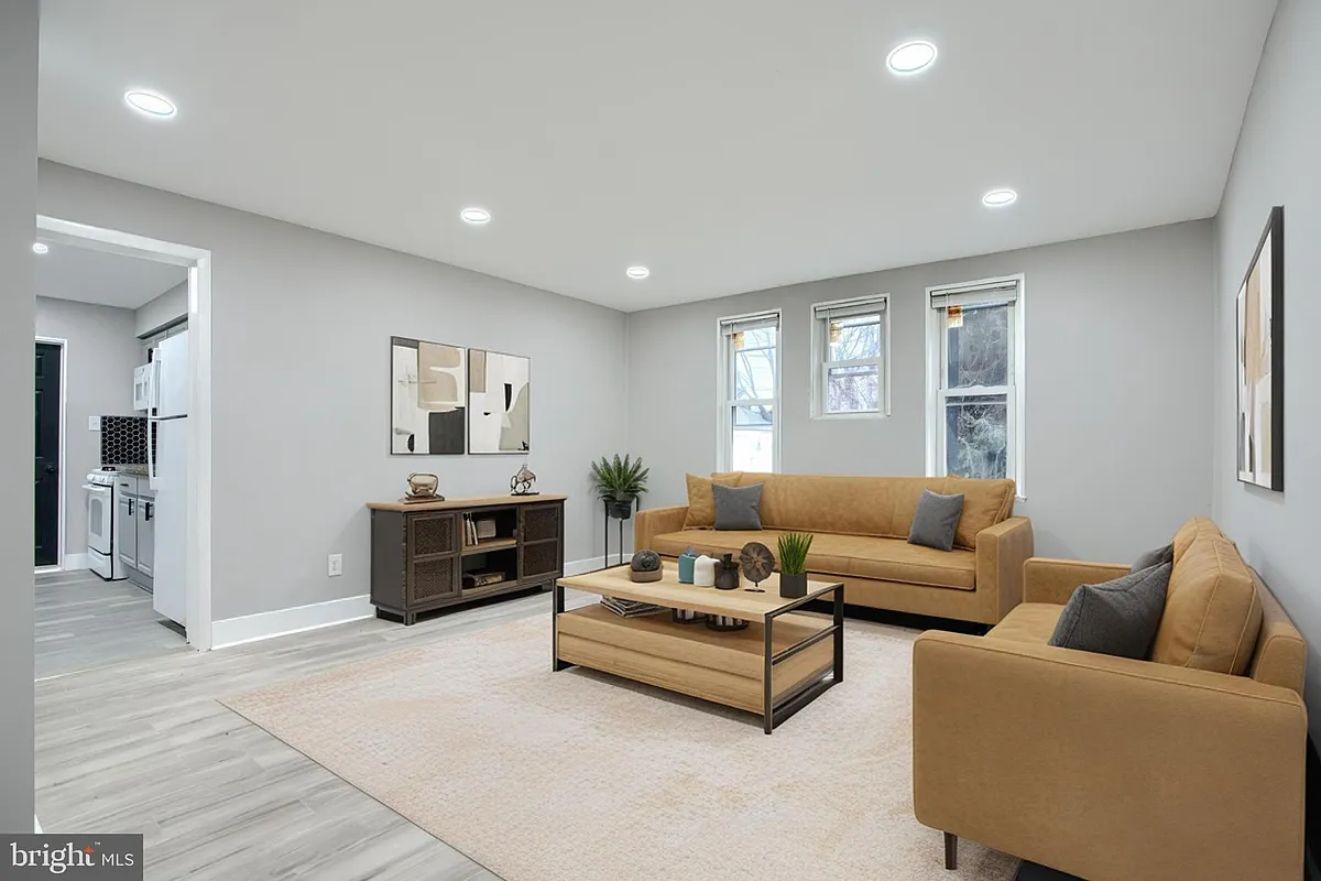 Photo 2 of 26 - 3807 Fleetwood Ave #1 - Baltimore, MD Building Photo - 3807 Fleetwood Ave #1