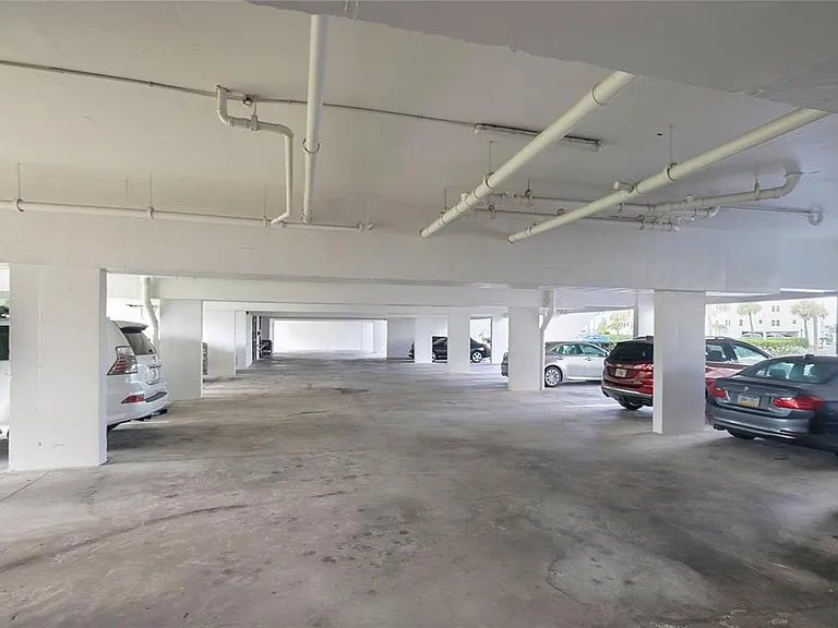 1581 Gulf Blvd #302N — Photo 29
