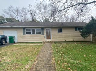 212 Ardmore Ave, Toms River, NJ 08757