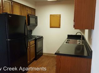 800 Foxcroft Ct APT 186, Lincoln, NE 68510