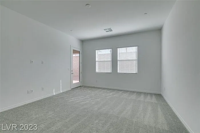 37 Charlotte Ridge Pl — Photo 26