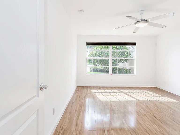 8270 Eleuthera Ln — Photo 13