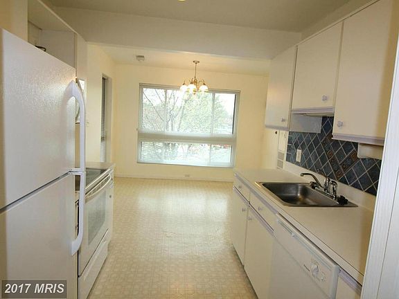 5th image of 551 Florida Ave APT 201