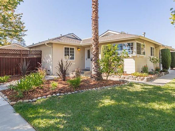 4th image of 1386 Dentwood Dr