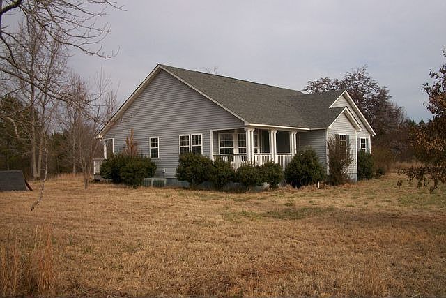 2nd image of 1308 Stevens Rd