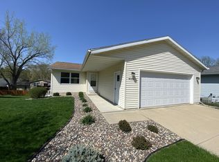 4051 7th St NW, Rochester, MN 55901