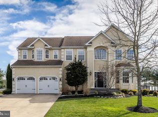 2032 Ridings Dr, Williamstown, NJ 08094