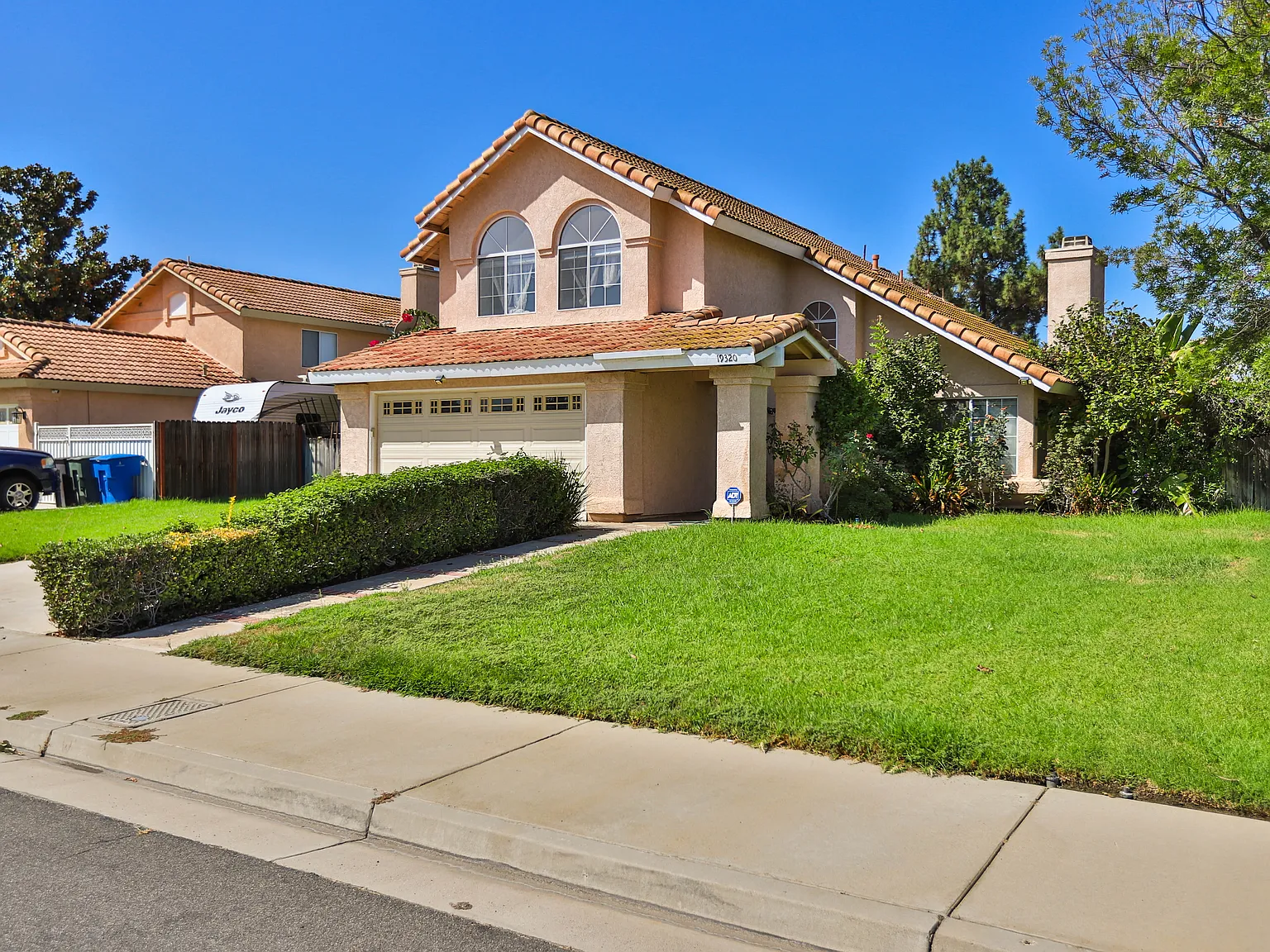 3 bed, 1686 sqft, $3,695 — Photo 3