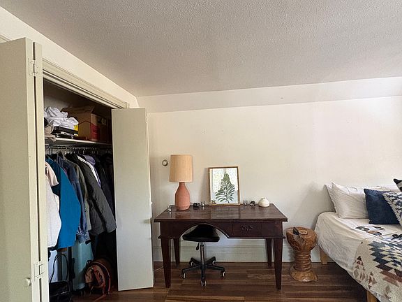 4th image of 128 Regal Cir