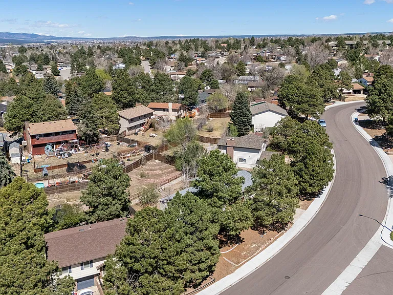 3270 Cortina Dr — Photo 27
