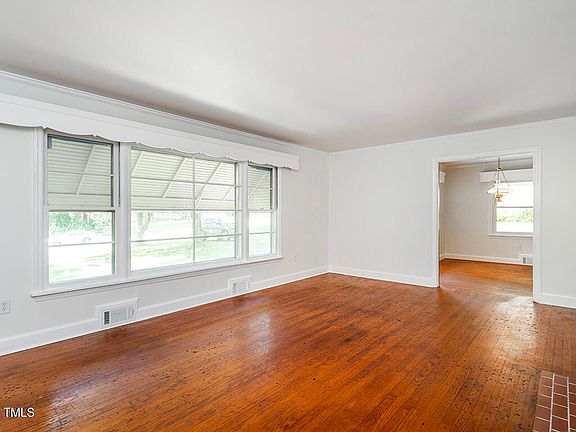 5th image of 2434 Morningside Dr