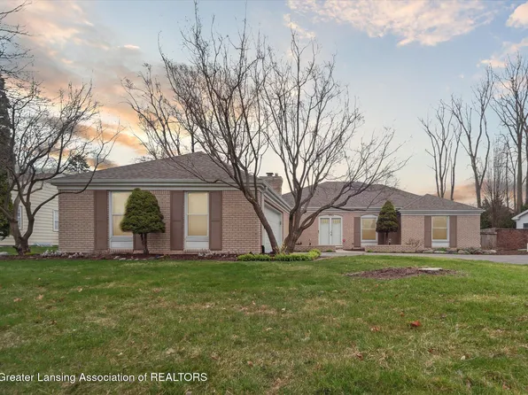 1740 Foxcroft Rd, East Lansing, MI 48823