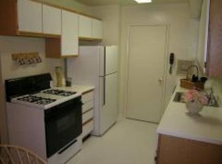 8 Chadnor Ct, Windsor Mill, MD 21244
