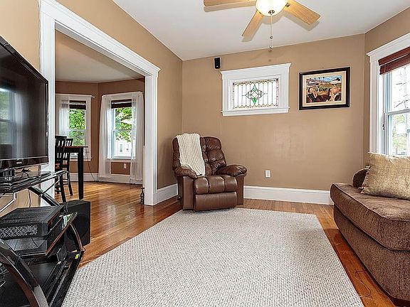 4th image of 181 Central Ave #181