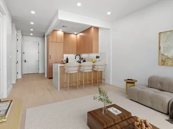 204 Withers Street image 3 of 12