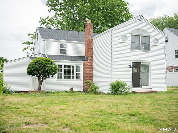 3rd image of 249 Ridge Road