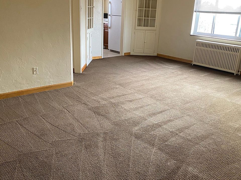 2nd image of 2537 Pioneer Ave #7