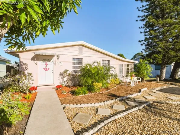 11501 SE Ella Ave, Hobe Sound, FL 33455