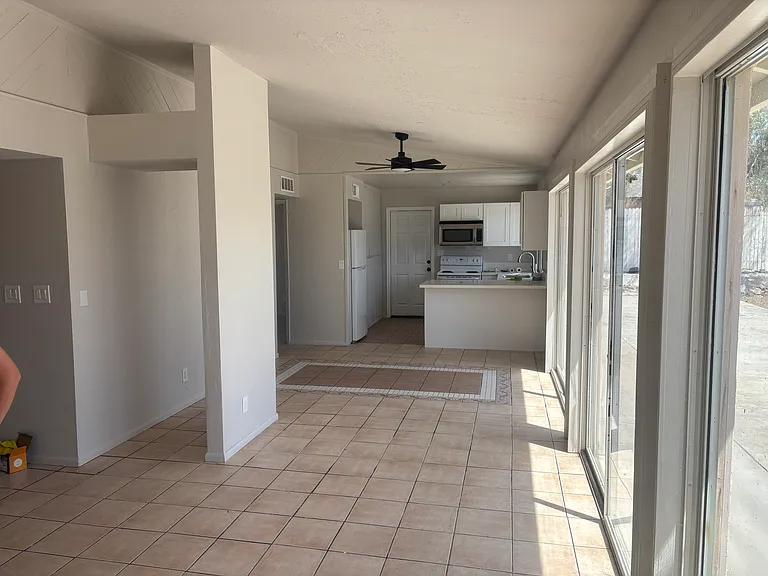 814 Chalon Ln — Photo 4