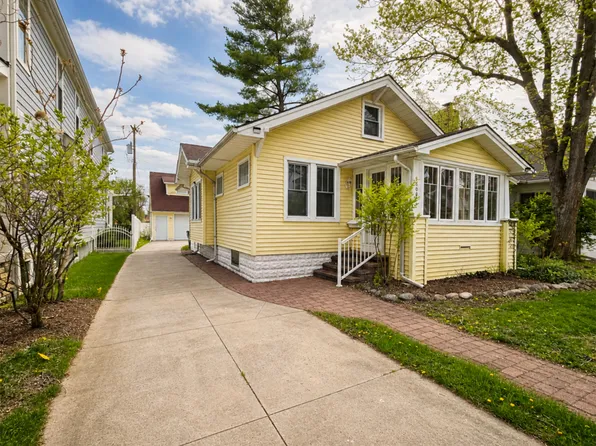 1208 Emmons Ave, Birmingham, MI 48009