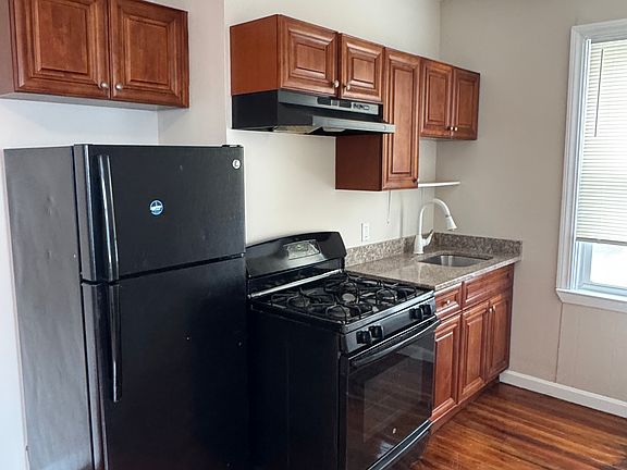 4th image of 49 Marietta St APT 1F