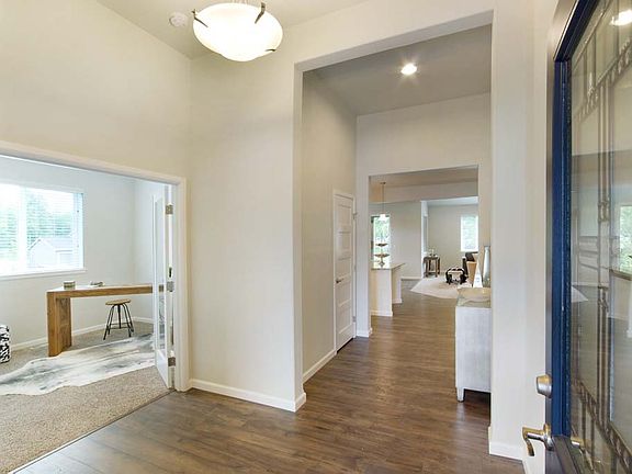 4th image of 4705 Plover St NE