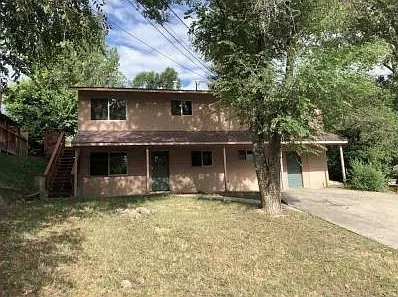 2302 Hermosa Ave