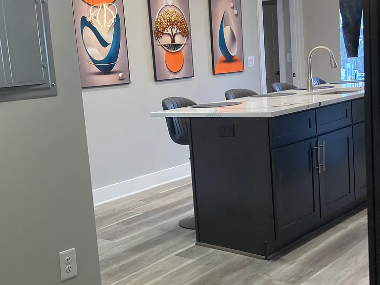 The Tucker Luxury Apartments — Photo 38