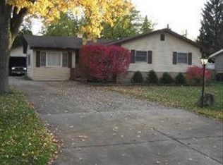 164 Shawnee Dr, Carol Stream, IL 60188