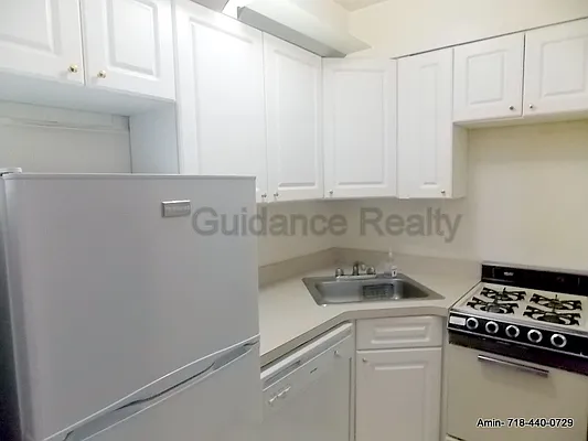 Rented by Guidance Realty Corp. | media 21