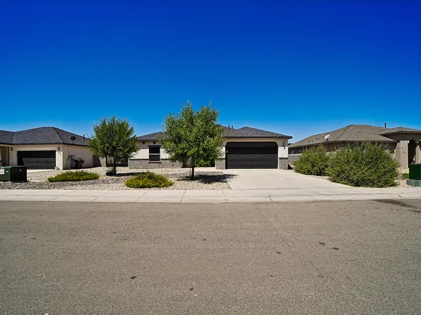 3811 Selman Ct, Carlsbad, NM 88220