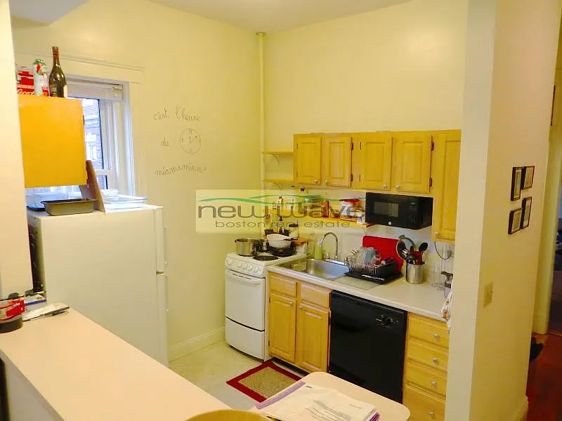 1 bed, 550 sqft, $2,800 — Photo 2