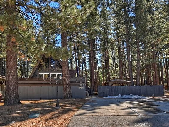 2nd image of 41959 Brownie Ln