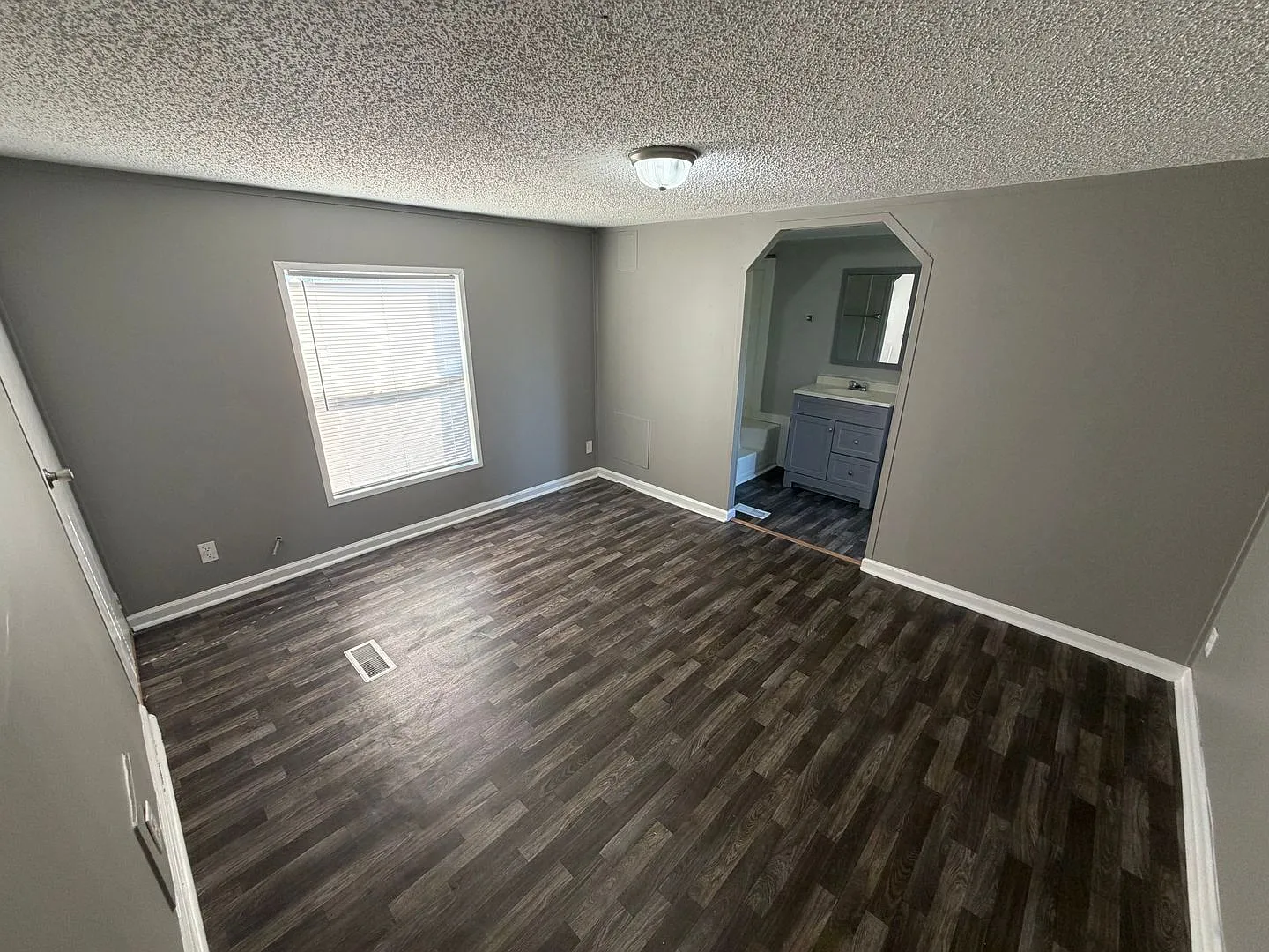 3 bed, 2 bath mobile home — Photo 4