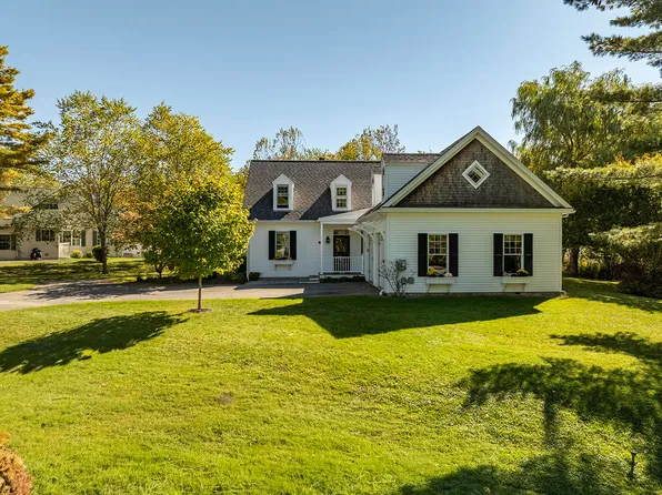23 Clam Cove Drive, Rockport, ME 04856