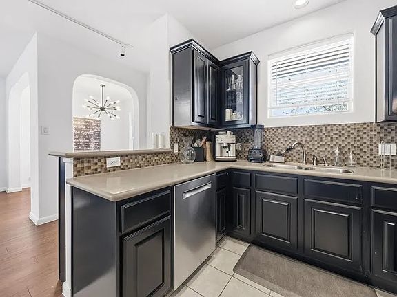 4th image of 1560 Carlson Dr #37C