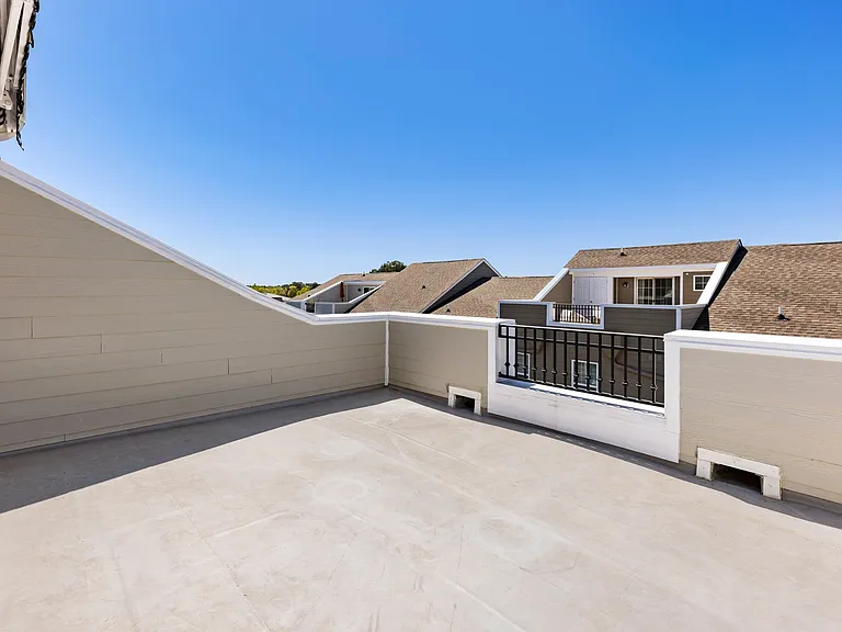 3953 Redbud Rd — Photo 35