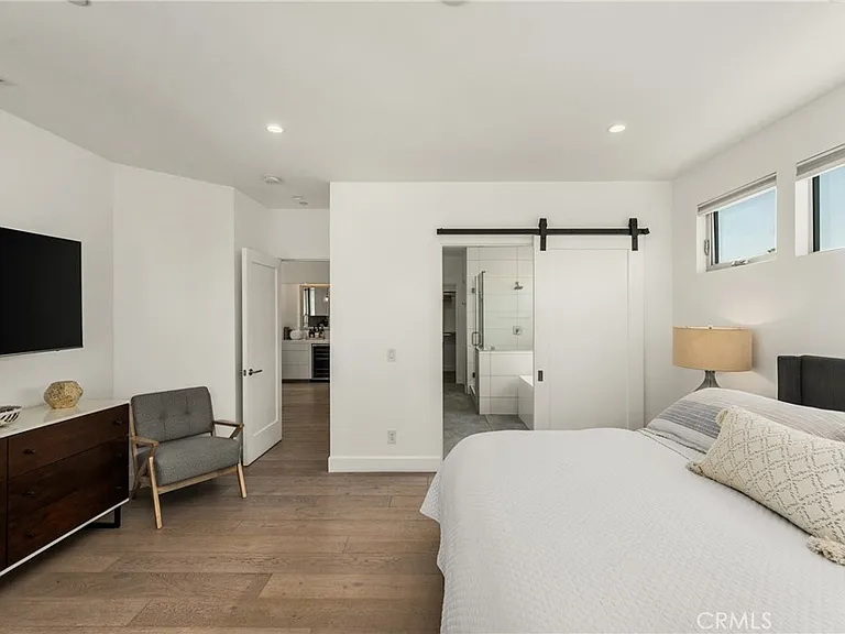 4405 Channel Pl — Photo 32