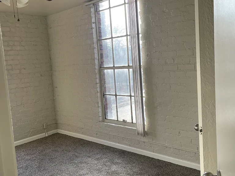 1337 N Madison St #15 — Photo 13