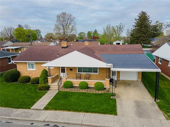 5th image of 305 Sharon Dr