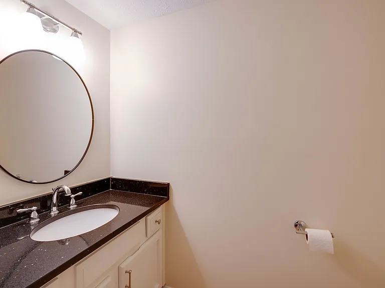 2604 Belcourt Ave #B — Photo 10