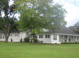 822 Old Toomsboro Rd, Dublin, GA 31021