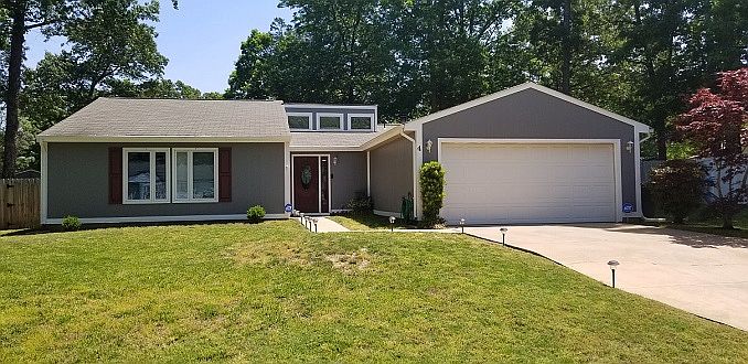 1st image of 4 Hadley Pl