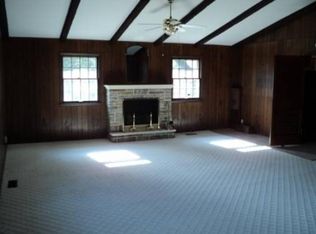 1805 E Baseline Rd, Evansville, IN 47725