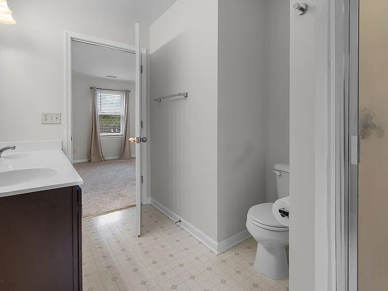 3258 Nolen Ln — Photo 6