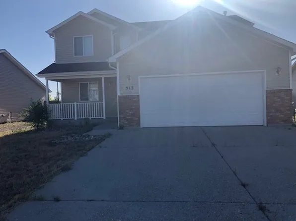 513 Desmet Dr, Cheyenne, WY 82001